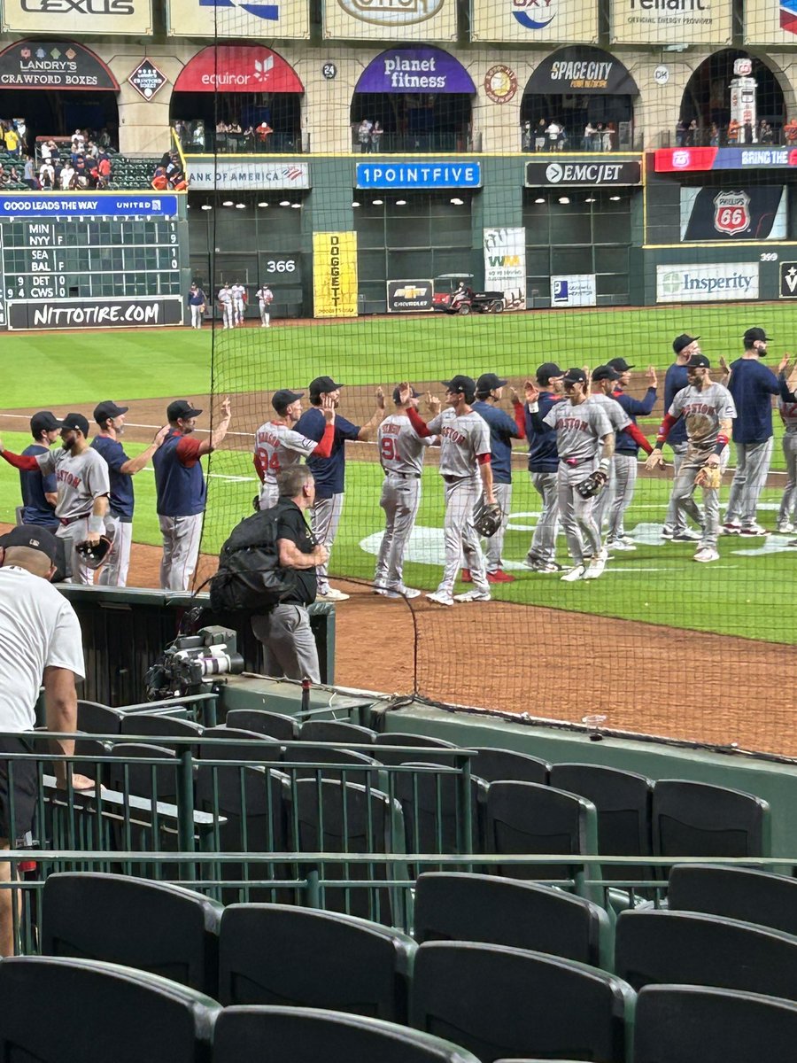 Tazemm2's tweet photo. @MLB @RedSox https://t.co/mBT9UJZE56