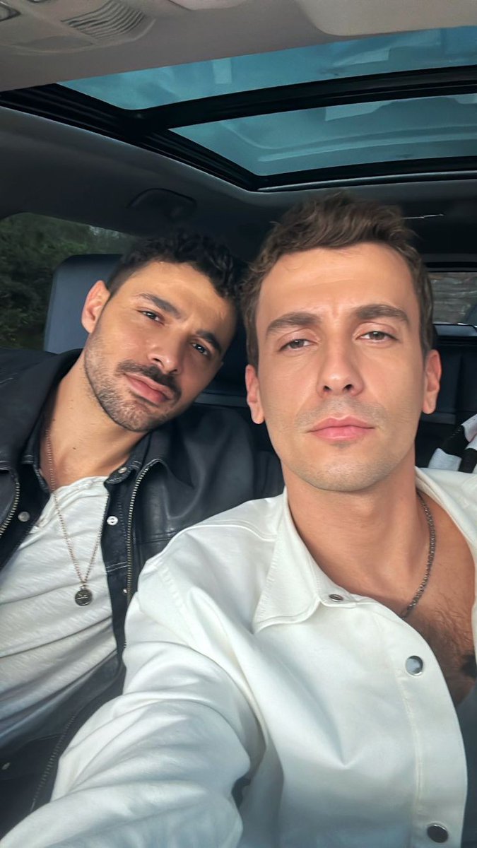 AOgievska's tweet photo. #Yabani #YamLaz #HalBer #HalitÖzgürSarı #BertanAsllani https://t.co/tkXyErq7CQ