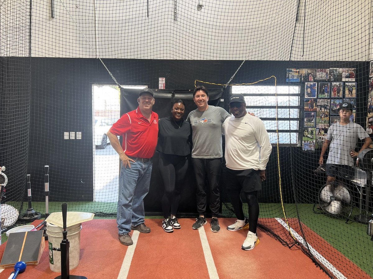 Great day working with <a href="/_shayknighten/">Shay Knighten</a> at her dad’s training facility. Pictured are Phil Ouellette, Shay Knighten, William Ouellette &amp; Ken Knighten. Ken and I played in the giants organization together in 1981 👍👍👍