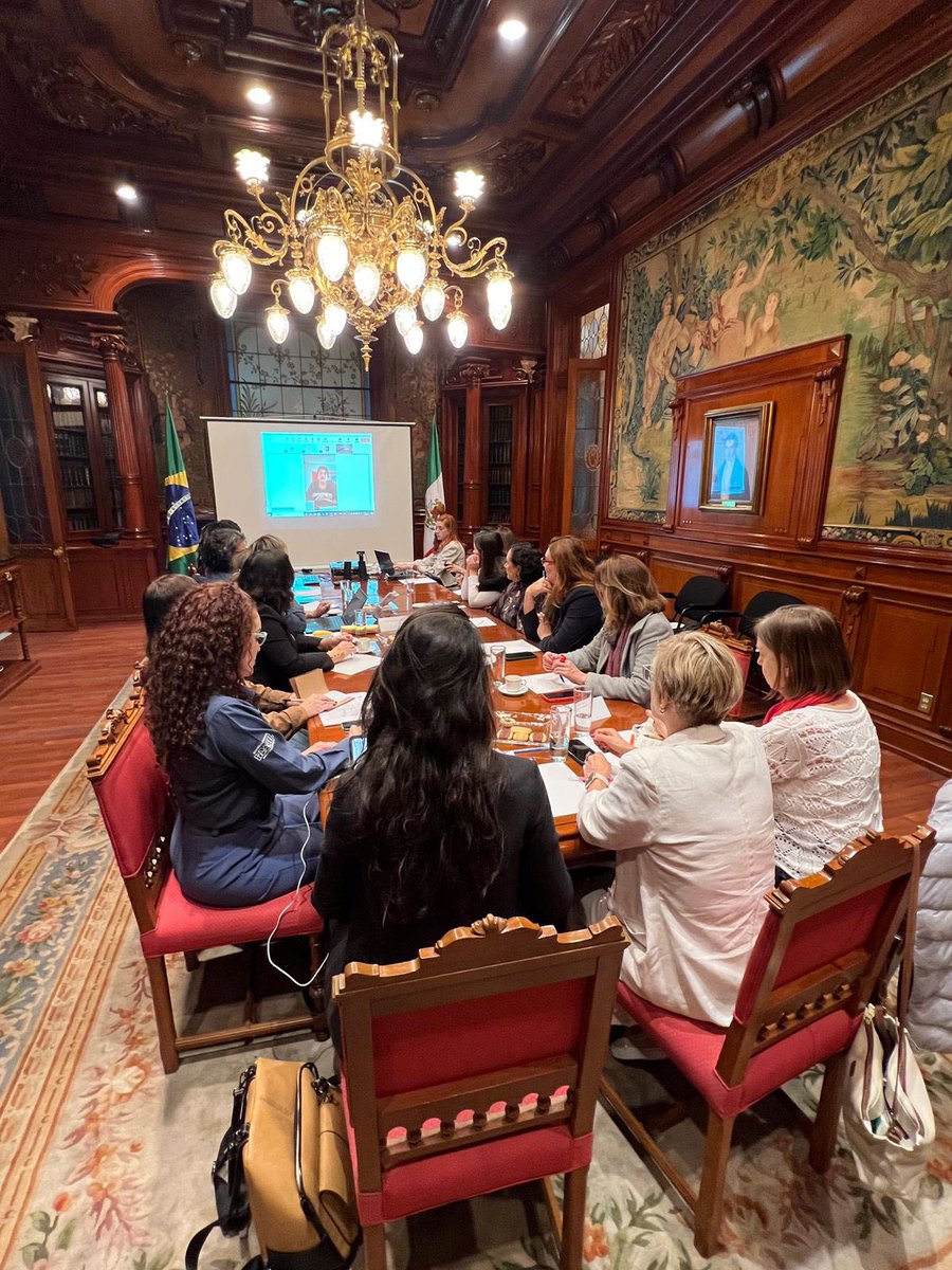 Brasil en México 🇧🇷 (@brasilnomexico) on Twitter photo En el marco de la XVI Conferencia Regional sobre la mujer de América Latina y el Caribe, realizada en Ciudad de México entre 12 y 15 de agosto, #Brasil participa con delegación liderada por la Ministra de las Mujeres, <a href="/marciahclopes/">Márcia Lopes</a> En el marco de la XVI Conferencia Regional sobre la mujer de América Latina y el Caribe, realizada en Ciudad de México entre 12 y 15 de agosto, #Brasil participa con delegación liderada por la Ministra de las Mujeres, <a href="/marciahclopes/">Márcia Lopes</a>