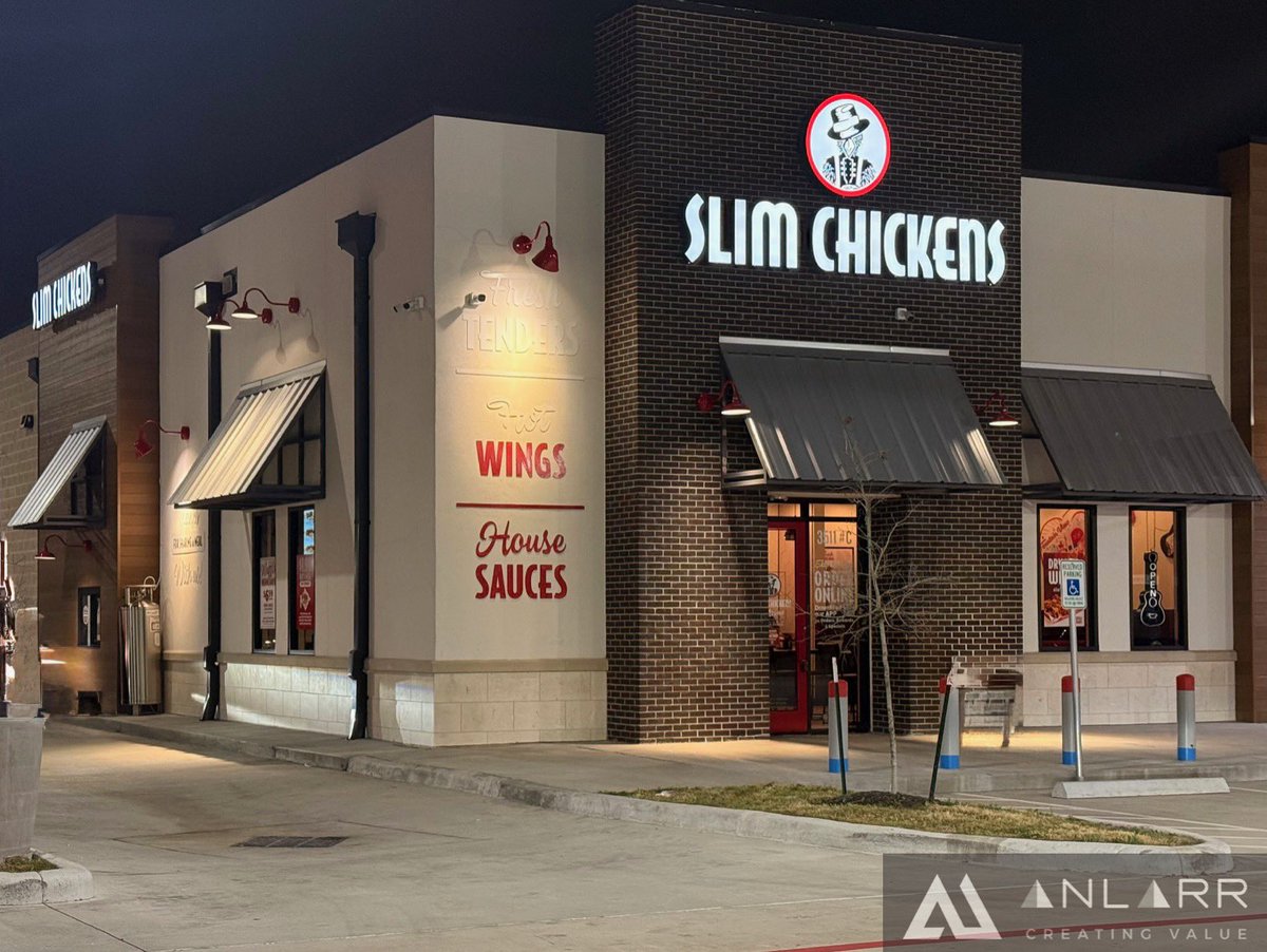 anlarrteam's tweet photo. Pleased to finish a thriving Fast food chain, Slim Chickens in Houston, Tx 
#newconstruction#3500sqft https://t.co/sRraEVBhNw