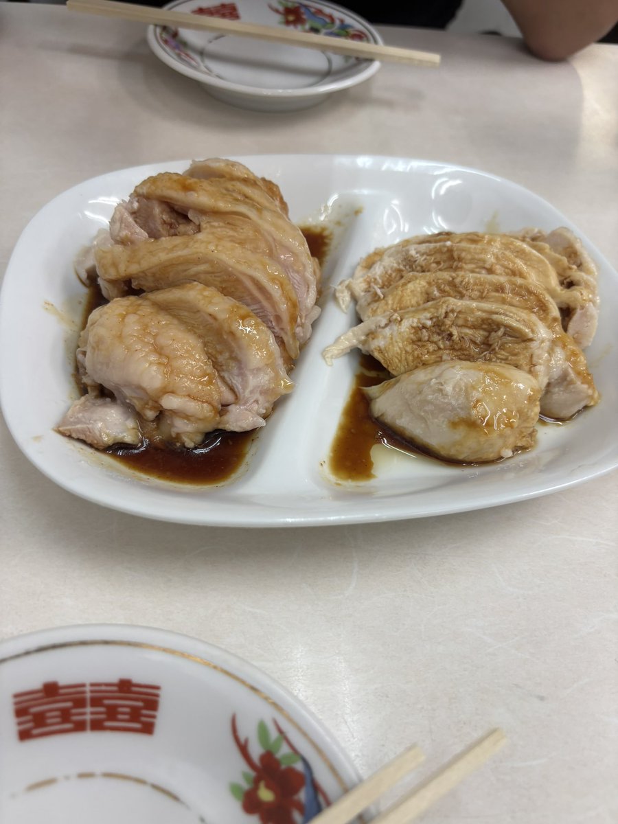 jottan0919's tweet photo. 尼崎の、
創業大正元年のラーメン屋さん🍜

めっちゃ並んでたから気になって行ってみた🤭

野球部の男子がめっちゃ好きそうな味 https://t.co/HtIbUzMOhn