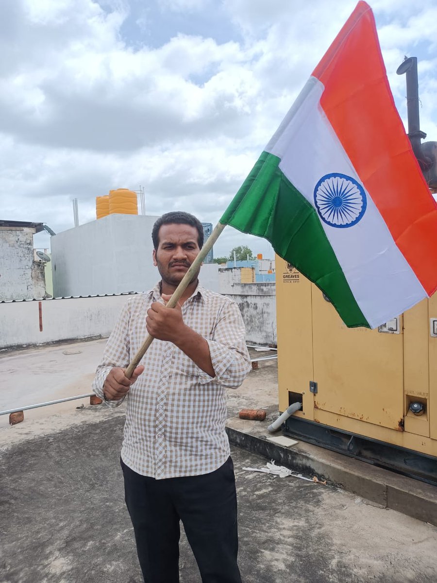 देश के यशस्वी प्रधानमंत्री श्री Narendra Modi    जी के नेतृत्व में चलाए जा रहे हर घर तिरंगा अभियान के अंतर्गत अपने घरों पर तिरंगा फहराएं और राष्ट्रीय स्वाभिमान के इस पावन पर्व में सहभागी बनें।
#hargartiranga 
<a href="/narendramodi/">Narendra Modi</a> <a href="/Bjp4Jalore/">BJP Jalore (मोदी का परिवार)</a>