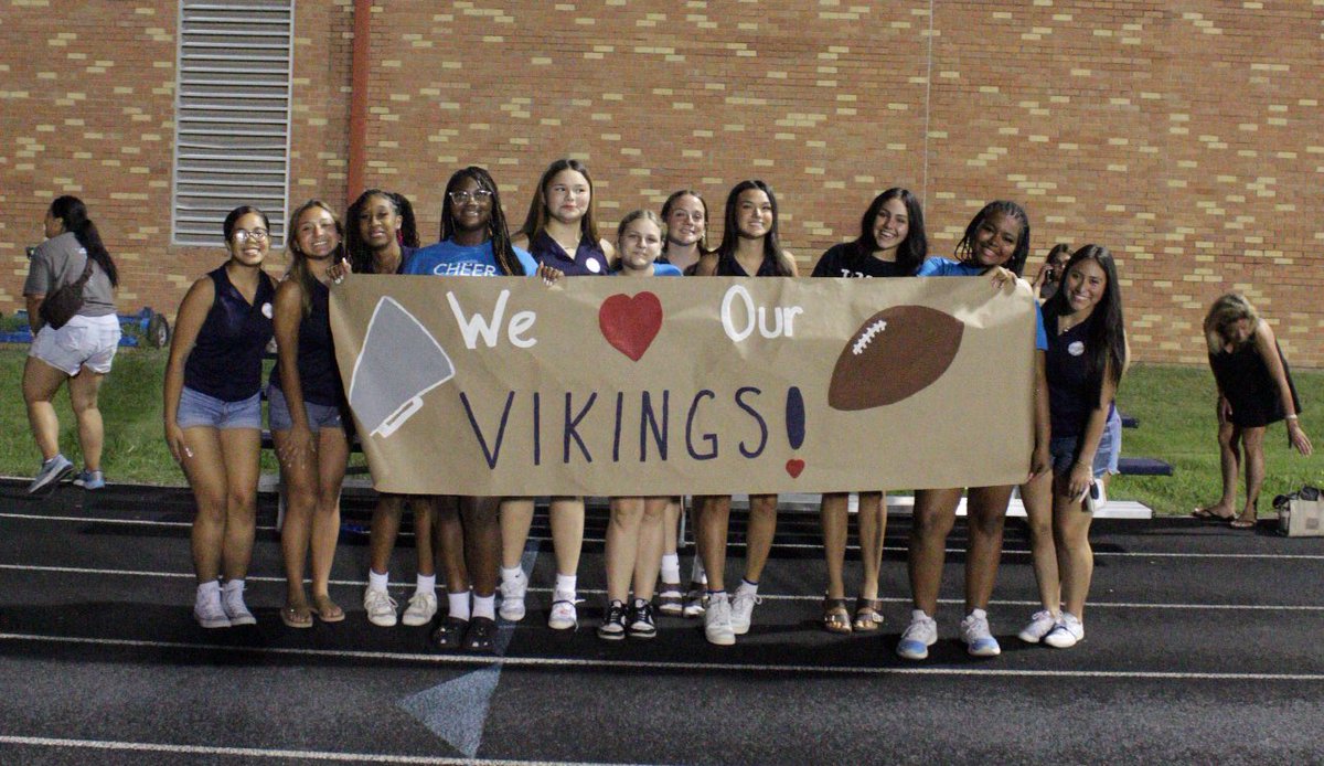 Massive thank you to <a href="/NimitzCheer1/">Nimitz Vikings Cheer</a> boosters and leadership from bringing watermelon out to our Varsity and JV guys after practice.

All 3 levels of football experienced the love of the Southside today.

<a href="/NickAtNimitz24/">Trent Nickerson</a> <a href="/Coach_M_A_Small/">Coach M.A. Small II</a> <a href="/IISDAthletics/">Irving ISD Athletics</a> <a href="/IrvingISD/">Irving ISD</a>
