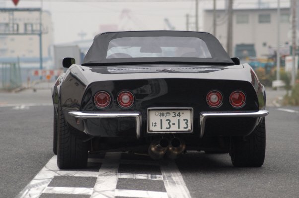 A tricked out '69 Stingray i found online 👀