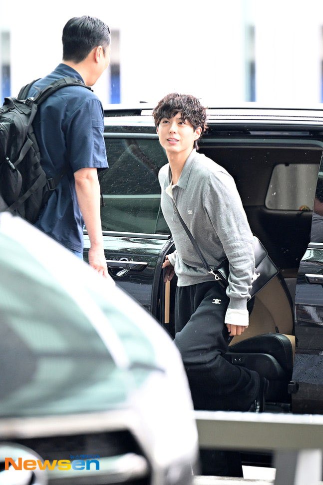 youcanfindlynn's tweet photo. #BEWITHYOU in Singapore 

Cr: logos

#박보검 
#ParkBoGum
 #パクボゴム
#朴寶劍 https://t.co/dMfS0KMBxv