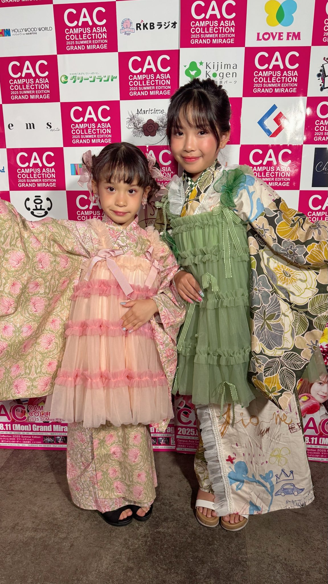 ⭐️アメリカンカントリー雑貨❤ ෆ木製まん丸りんご ෆ の三姉妹(●^ ^●) ⭐️アメリカンカントリー雑貨❤ ෆ木製まん丸りんご ෆ の三