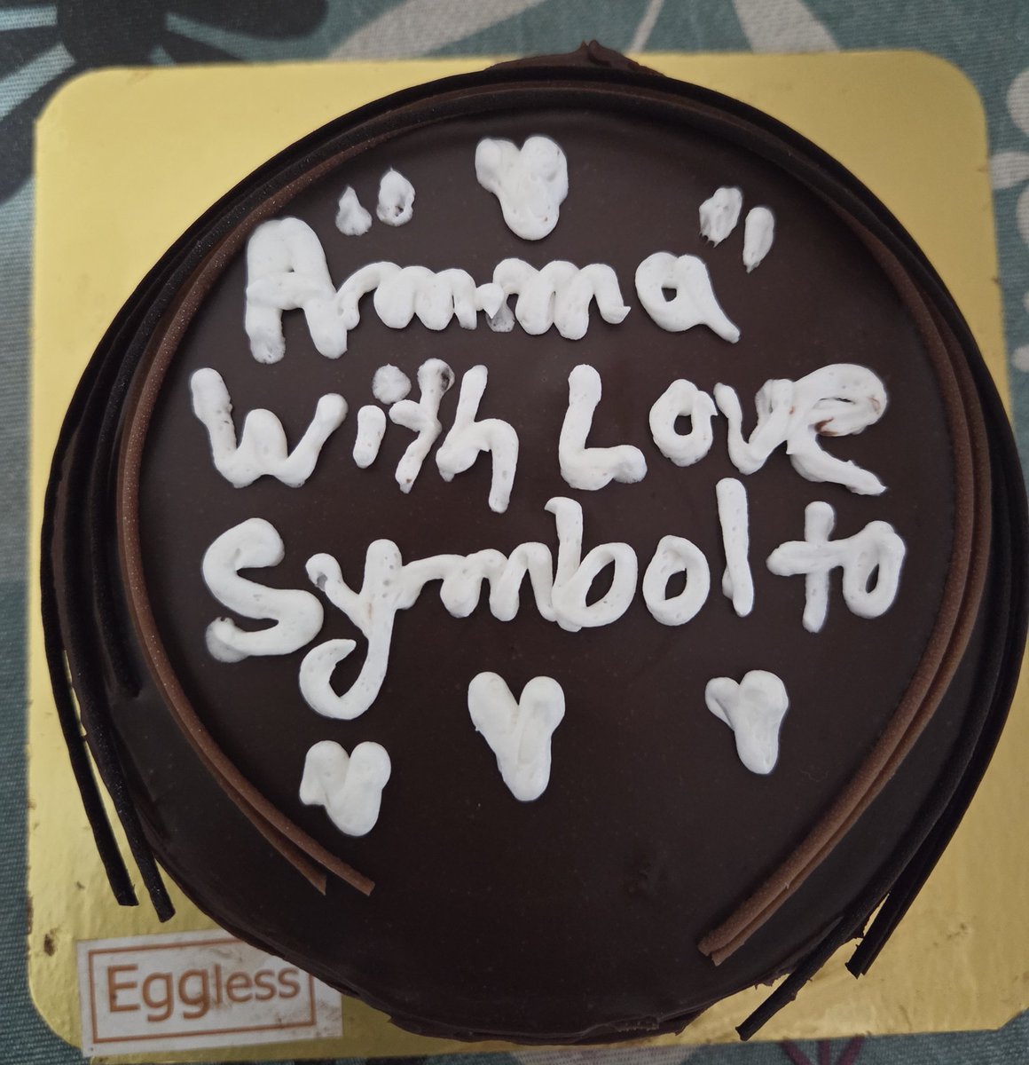 SSundar0106's tweet photo. Cake ordered by my wife to surprise her maa. @Swiggy Theobroma guys took the description to next level 🥲 https://t.co/8hjNINiaTR
