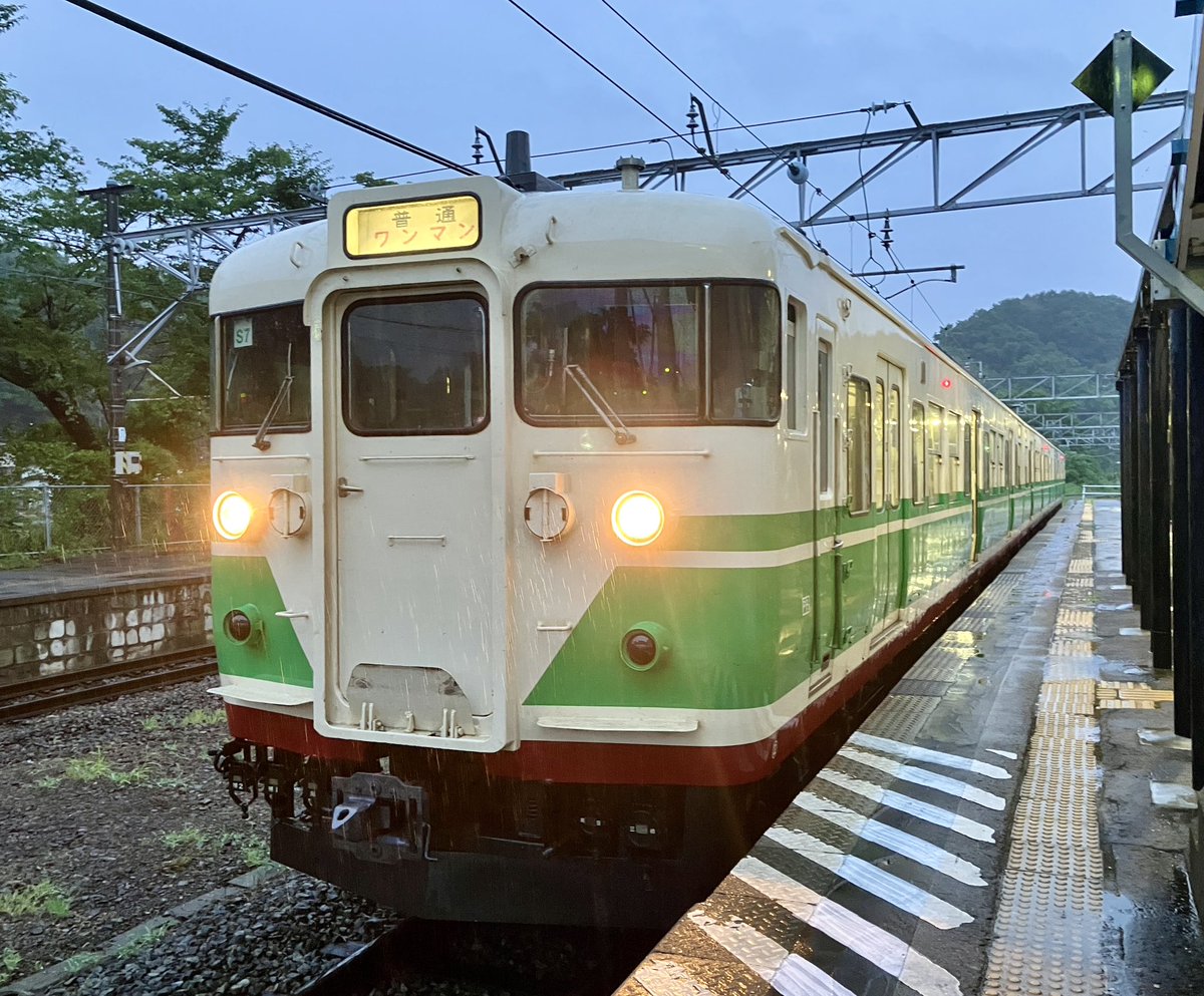 しなの鉄道115系
S3編成
S7編成