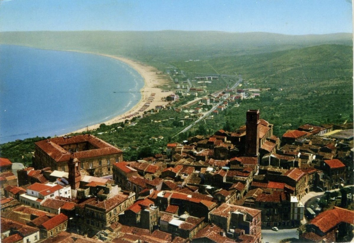 Buon giorno Abruzzo <a href="/YourAbruzzo/">Visit Abruzzo</a> @lifeinabruzzo <a href="/ilove_abruzzo/">ilove abruzzo</a> <a href="/FromAbruzzo/">FromAbruzzo</a> <a href="/bykemp/">Miles Kemp</a> #vasto #abruzzo