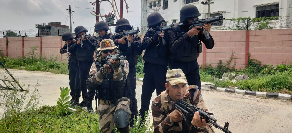 CISFHQrs's tweet image. CISF Conducts Mock Exercises to Strengthen Inter-Agency Coordination

CISF consistently strives to enhance inter-agency coordination in securing the nation by conducting #MockExercises simulating various threat scenarios.

Such initiatives are vital in strengthening preparedness…