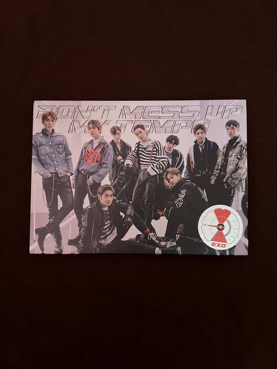 doyoungling's tweet photo. EXO 2/2

Take Both for 400

EXO DMUMT Vivace Version - 250 https://t.co/Jg9neuL7kU