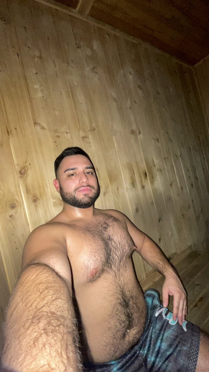 🧖🏽‍♂️