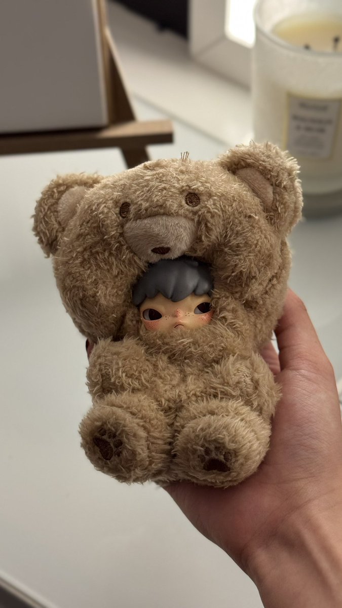 chocochowi's tweet image. Look what I did to my hirono 😭😭😭🤍