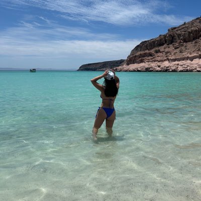 Almita0312's tweet photo. #NuevaFotoDePerfil https://t.co/ynFhygTr8x