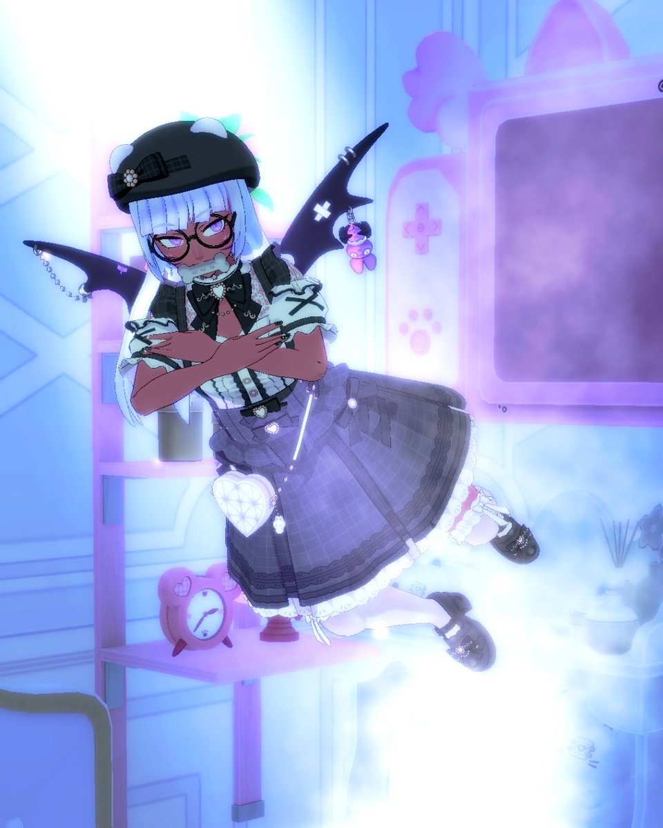 Suzumi_Plata's tweet photo. Es una buena noche para salir a asustar 👻
#Volando #Fantasma #Sueños #DailyPost #PhotoOfTheDay #MyRoom #NewGacha #MyEffectTechniques #REALITY https://t.co/yDVUyWN9So