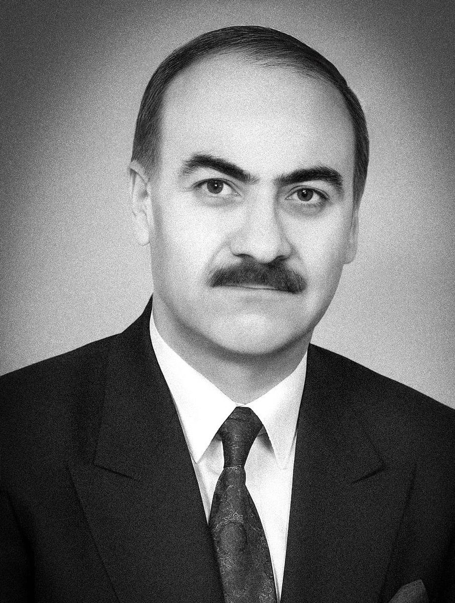 O, bizim için bir baba olmanın ötesinde; yaşadığı toplumun sesi, vicdanı ve rehberiydi. Hayatının her anında doğruluktan şaşmadı, haksızlığa karşı sesini yükseltmekten çekinmedi.

Aramızdan ayrılışının sene-i devriyesinde rahmet, minnet ve derin bir özlemle anıyorum.

Ruhu şad,