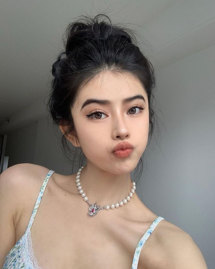 Zane785216257's tweet image. Evenings by the lake: where dreams reflect and worries drift away. 🌅✨ #LakesideMagic #EveningVibes