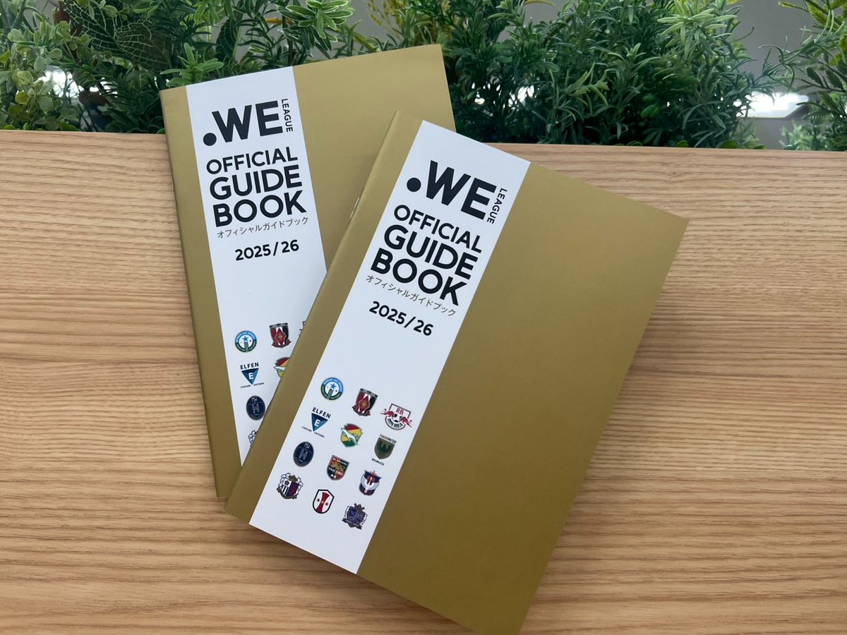 KICK_KANSAI's tweet image. ／
🎁プレゼントのお知らせ⚽
＼

2025-26 #SOMPOWEリーグ の開幕を記念して、
°˖✧スタジアムで配布される選手名鑑（非売品）✧˖°を
抽選で10人にプレゼントします📘✨

▼応募方法
1⃣ @KICK_KANSAI をフォロー
2⃣ 番組の感想や印象に残ったシーンを添えて、
　この投稿を【引用リポスト】📮…