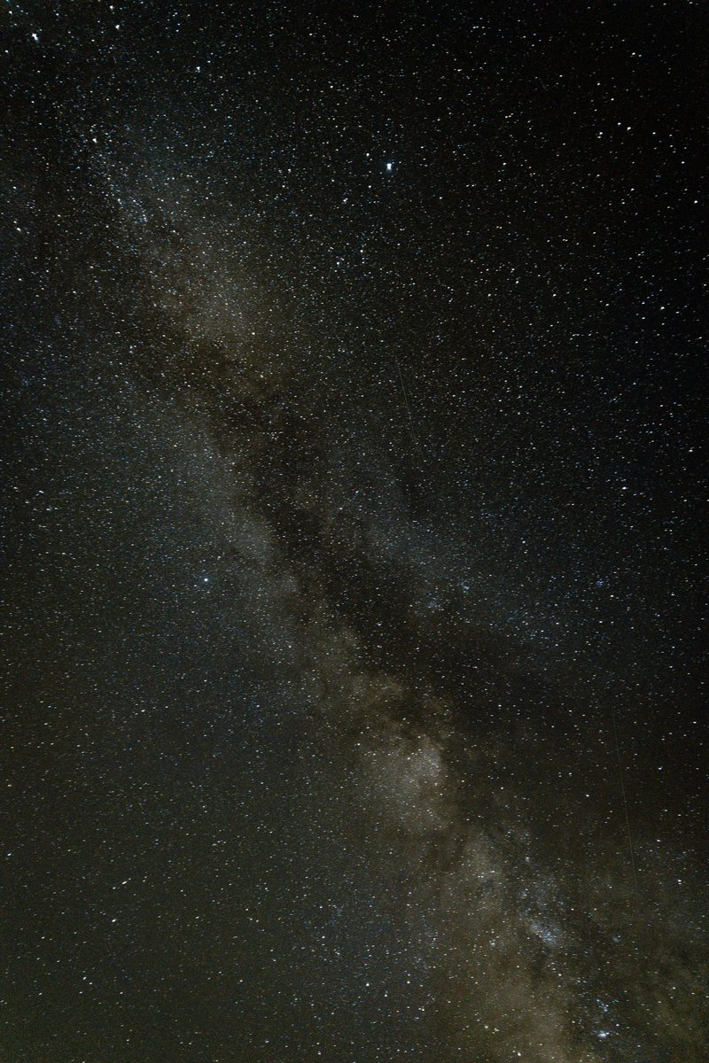 trigomoran's tweet photo. Una noche en La Gomera para recordar! #Perseids #perseidas2025 #lagomera @ElTiempo_tve #estrellasfugaces #luna #Perseidas https://t.co/HTPNlsTde1