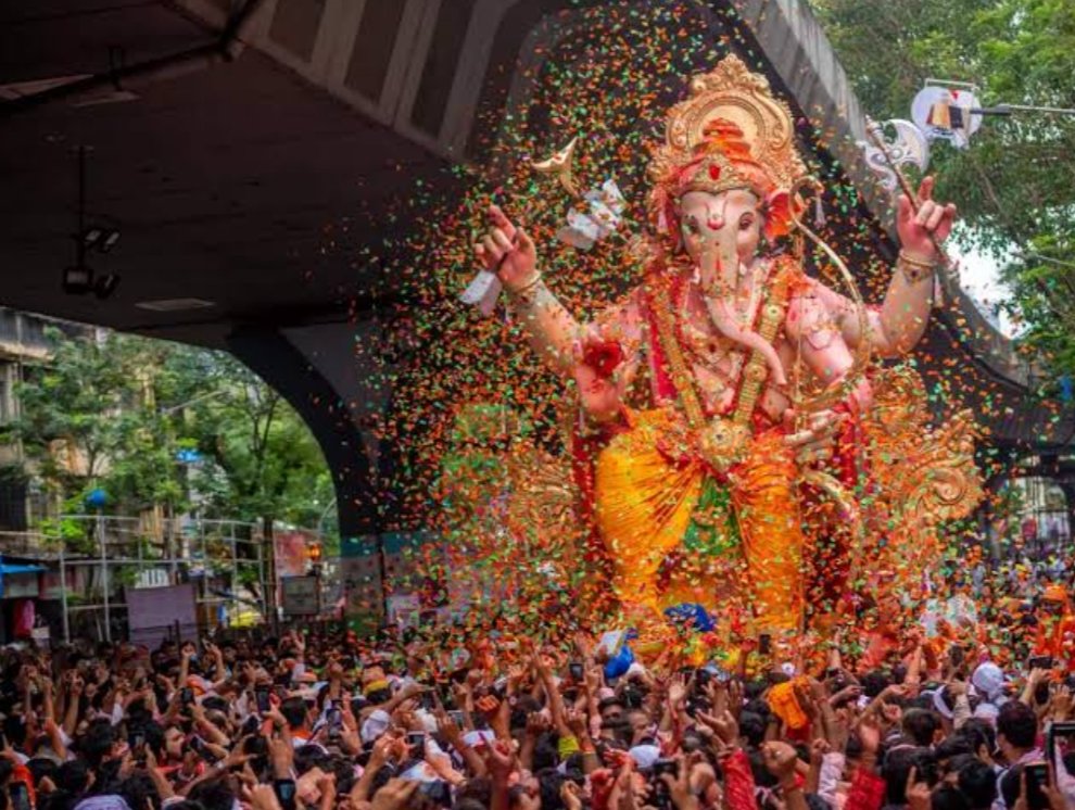 rushikesh_agre_'s tweet image. 🚨 Mumbai bans DJs during Ganeshotsav as per Bombay High Court order to curb noise pollution, violators will face strict penal action.