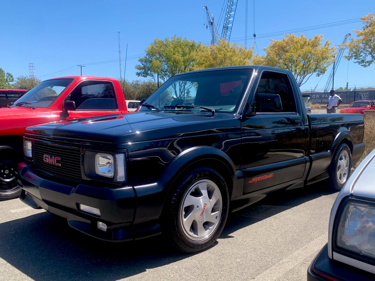 SFcarspots's tweet photo. #TruckinTuesday Spotted this cool 1991 GMC Syclone Turbo AWD Pickup: 1 of 2995 units in 1991 #GMC #GMCTruck
#GMCSyclone #Syclone
#GMCMotorDivision #GM #GeneralMotorsCorp #AmericanPickup #AWD #carspotting #Carhunting #SFcarspots Spotted 07/08/2025 RADwood 2025, PayPal Park https://t.co/jZGtiGiGkX