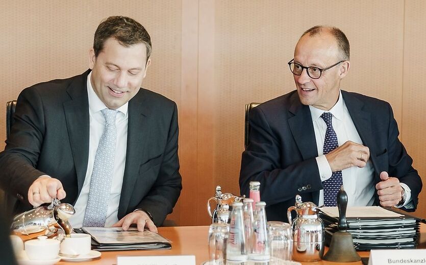 100 Tage Bundesregierung: Handelsverband fordert spürbaren Aufbruch dlvr.it/TMSNhq