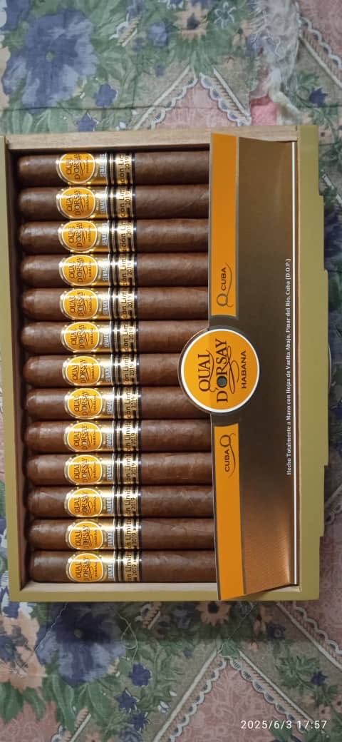 BoutiqueCuban's tweet photo. #cubancigars #cigars #cigar #cigarlife #cigarsmokers #Cuba https://t.co/zh9FRNLym2
