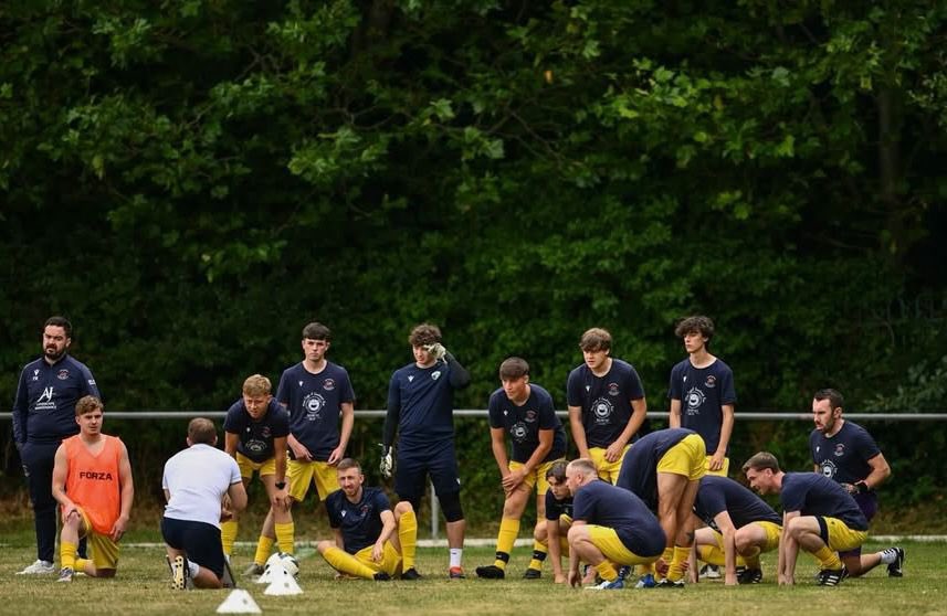 Penycae 1 (0) - (2) 3 CPD Rhos

⚽️ Scott Reeves
⚽️ ⚽️+ MoM 🤝 Aled Parry (Sponsored by Glyn Williams)

An outstanding team performance away from home earns the Jacko’s their first 3-points of the season, remaining unbeaten in 5👏🏻

UTA 💙
#RHOS