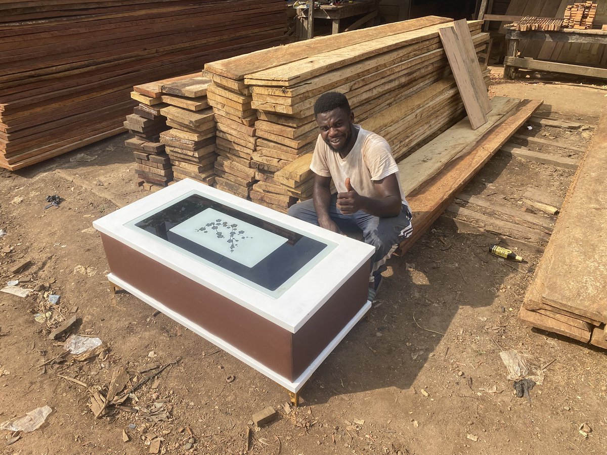 Hello good morning house
I am selling this this tweet product 

#wooddoctor
#237wooddoctor
#IBelieveInClo