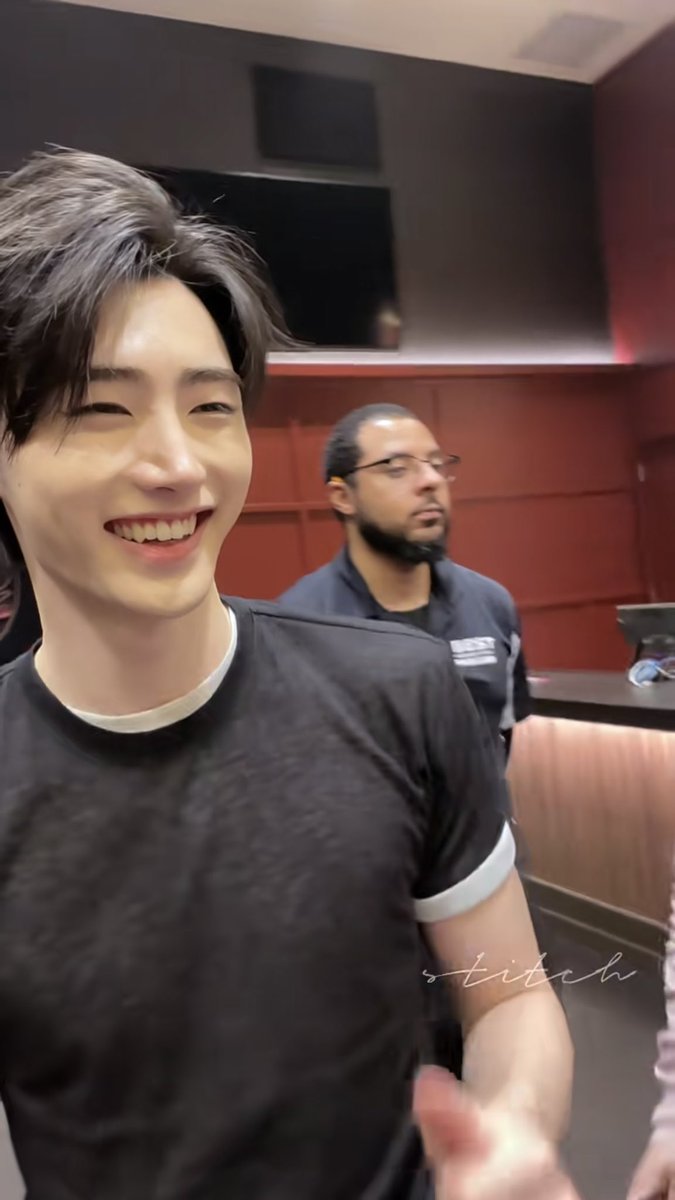 ❤︎ ◜◡◝ ❤︎