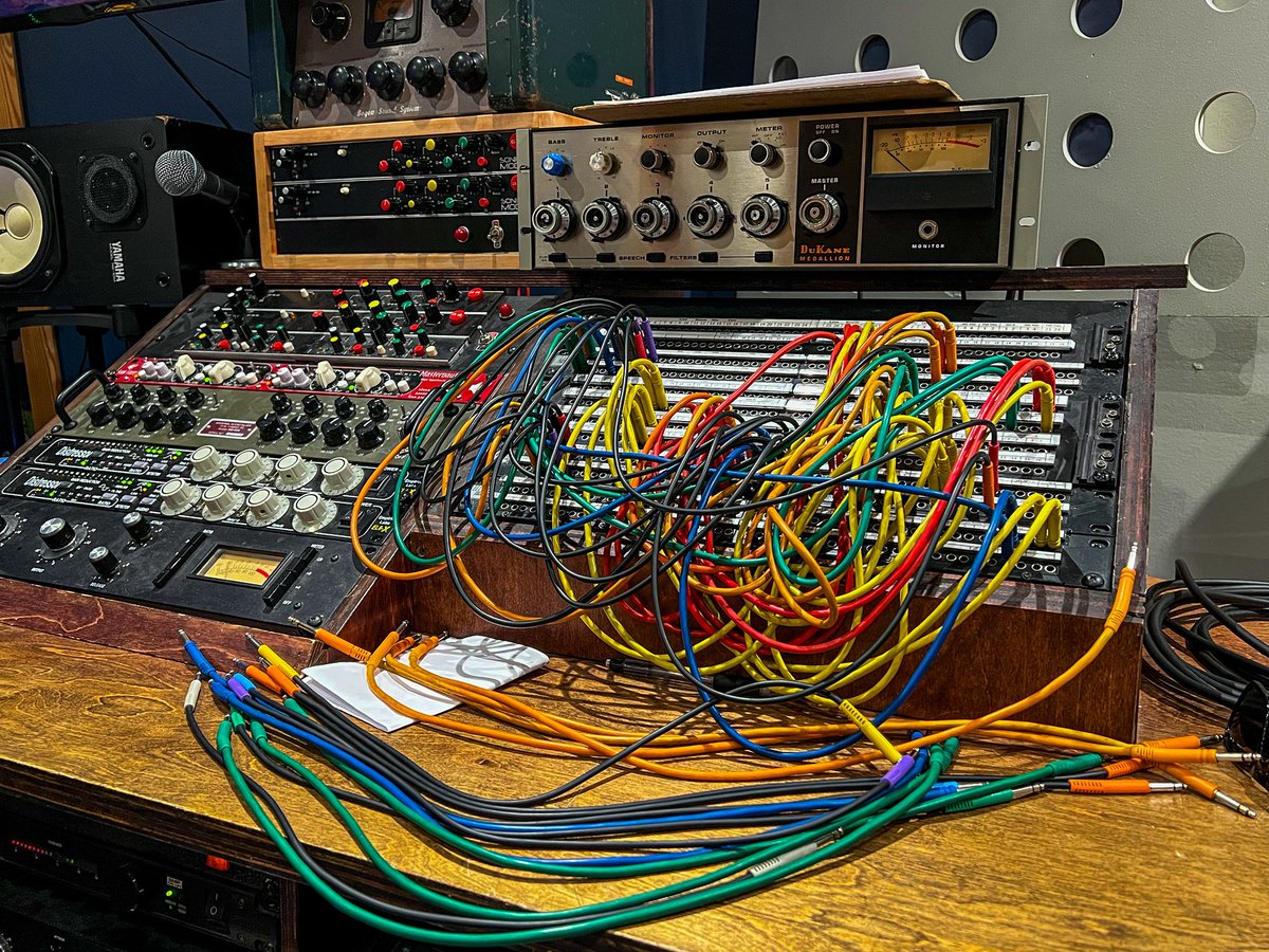Pennan_Brae's tweet photo. Cleanup on Aisle 5. A plethora of patch cords are mumbled &amp; jumbled during editing of new tracks at @BLSVancouver music studio. The next single, ‘Slide’, drops Aug 22. A ‘Best Of’ playlist streams at:

🎸: https://t.co/Z42k2lEB8k

#recordingsession #musicproduction #musicstudios https://t.co/uSncdaeqWR
