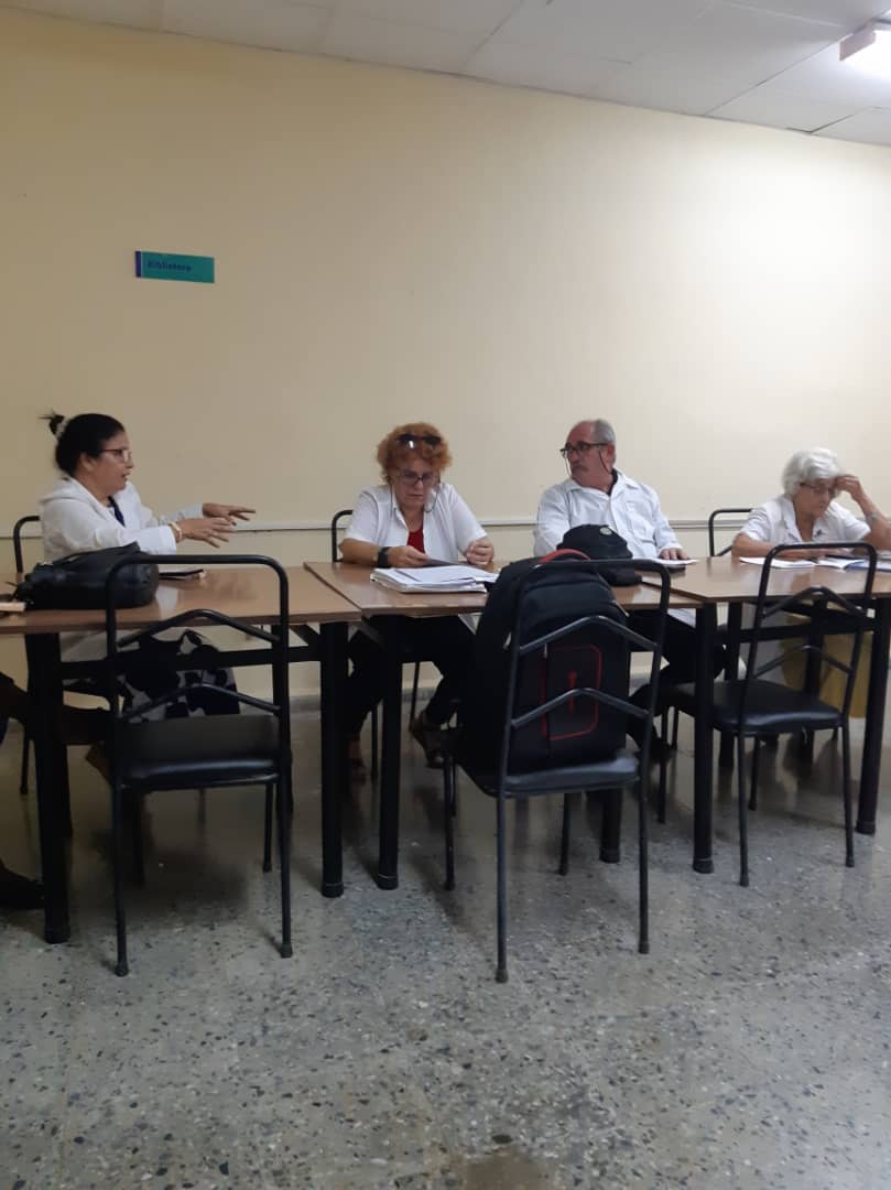 🗣️En el día de hoy se realizo,en nuestra facultad con excelentes resultados,los exámenes para la categoría docente de profesor Titular,de la Dra.C Yamila Laufaurie Ochoa y la defensa doctoral de la Dra.Tania Rosa Gonzales Rodríguez Felicidades!!!.
#UnaUniversidadDeExcelencia