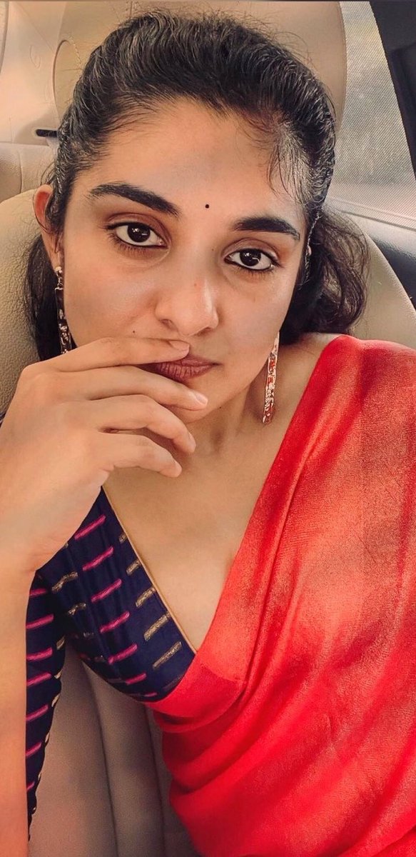 QuantumRealm8's tweet photo. Frnd:Osey ne bf nin cheat chesad sravya ki kiss ichadu
Bhavya: daniki nen sad undali kani nv nduk unav
F: sravya na crush ye
B: avna ayte manm Vadiki shock idham
F: ela
B: vadu daniki kiss ichad nv natho rmnce chey
F: wt mer lvrs kada
B: dene revnge sx antar nv start chey ra babu https://t.co/qLX7BCnuFr