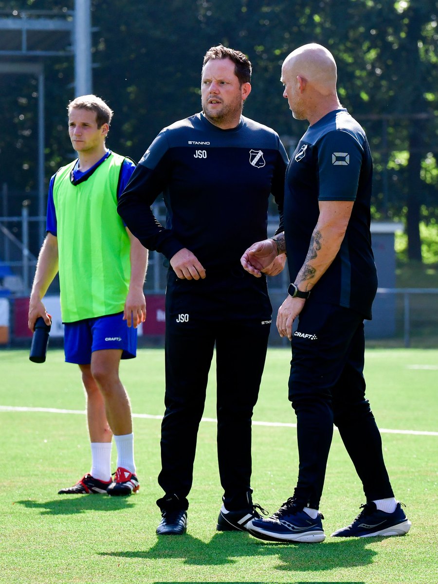 𝗦𝗘𝗟𝗘𝗖𝗧𝗜𝗘 𝗡𝗜𝗘𝗨𝗪𝗦 | AGOVV vindt in Jan-Steven Orbons nieuwe assistent trainer

Jan-Steven Orbons (43) is de nieuwe assistent-trainer van AGOVV.  Hij ondersteunt vanaf dit seizoen hoofdtrainer Patrick Ax.
⬇️
agovv.nl/1/1893/jan-ste…