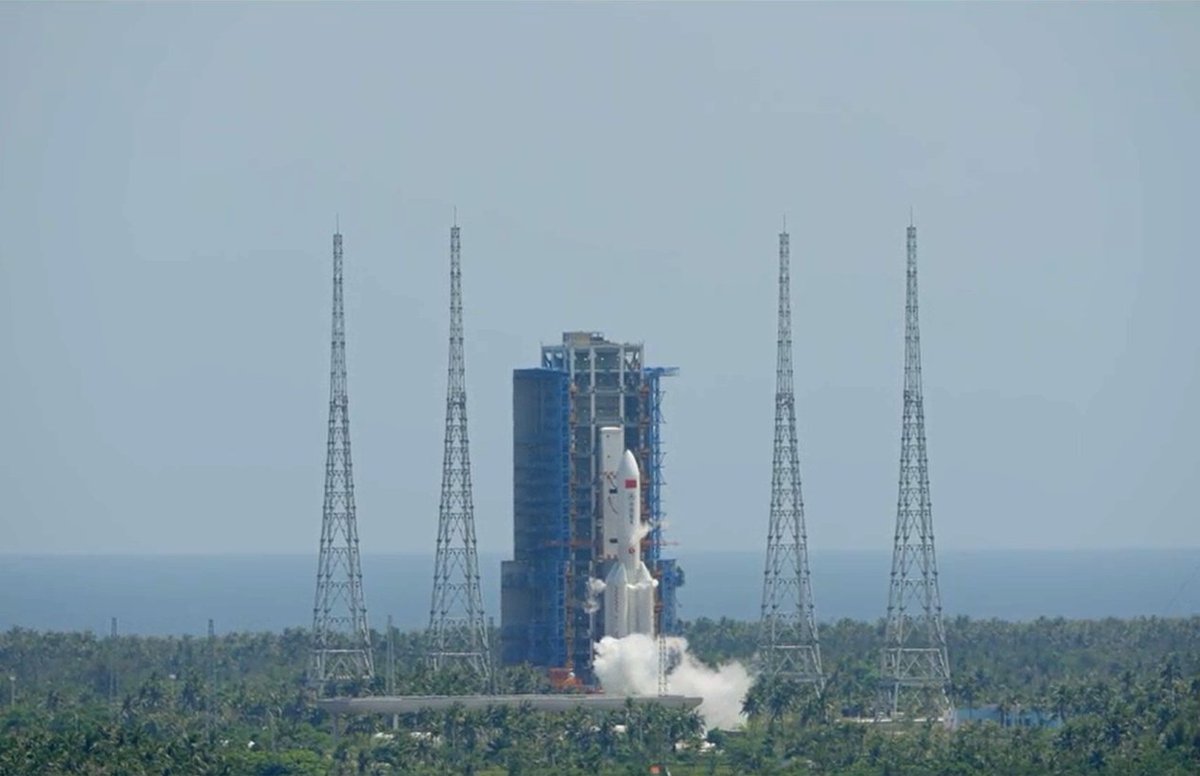 dlxinorbit's tweet photo. Le décollage d'une CZ-5B est prévu depuis Wenchang vers 6h44 GMT. La charge utile pourrait être composée du 8e groupe de satellites de la constellation Guowang.
#WSLC #CZ5B #Guowang
https://t.co/GmP3BJUAdy
Crédit : Space Lens https://t.co/57AzD6sjXo