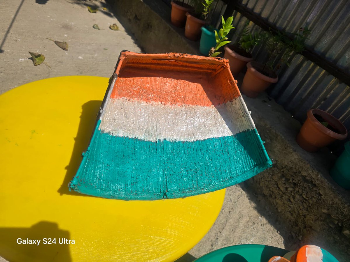 Information & PR, Bandipora (@dicbandipora) on Twitter photo 🇮🇳✨ Little hands, big hearts!
Anganwadi children poured their creativity into beautiful artworks under the #HarGharTiranga campaign, painting their love for the nation. ❤️🎨 #IndependenceDay2025 #HarGharTiranga
<a href="/OfficeOfLGJandK/">Office of LG J&K</a> <a href="/CM_JnK/">Office of Chief Minister, J&K</a> <a href="/diprjk/">Information & PR, J&K</a> <a href="/NitishRajora_/">Nitish Rajora</a> <a href="/dcbandipora/">Deputy Commissioner Bandipora</a> 🇮🇳✨ Little hands, big hearts!
Anganwadi children poured their creativity into beautiful artworks under the #HarGharTiranga campaign, painting their love for the nation. ❤️🎨 #IndependenceDay2025 #HarGharTiranga
<a href="/OfficeOfLGJandK/">Office of LG J&K</a> <a href="/CM_JnK/">Office of Chief Minister, J&K</a> <a href="/diprjk/">Information & PR, J&K</a> <a href="/NitishRajora_/">Nitish Rajora</a> <a href="/dcbandipora/">Deputy Commissioner Bandipora</a>