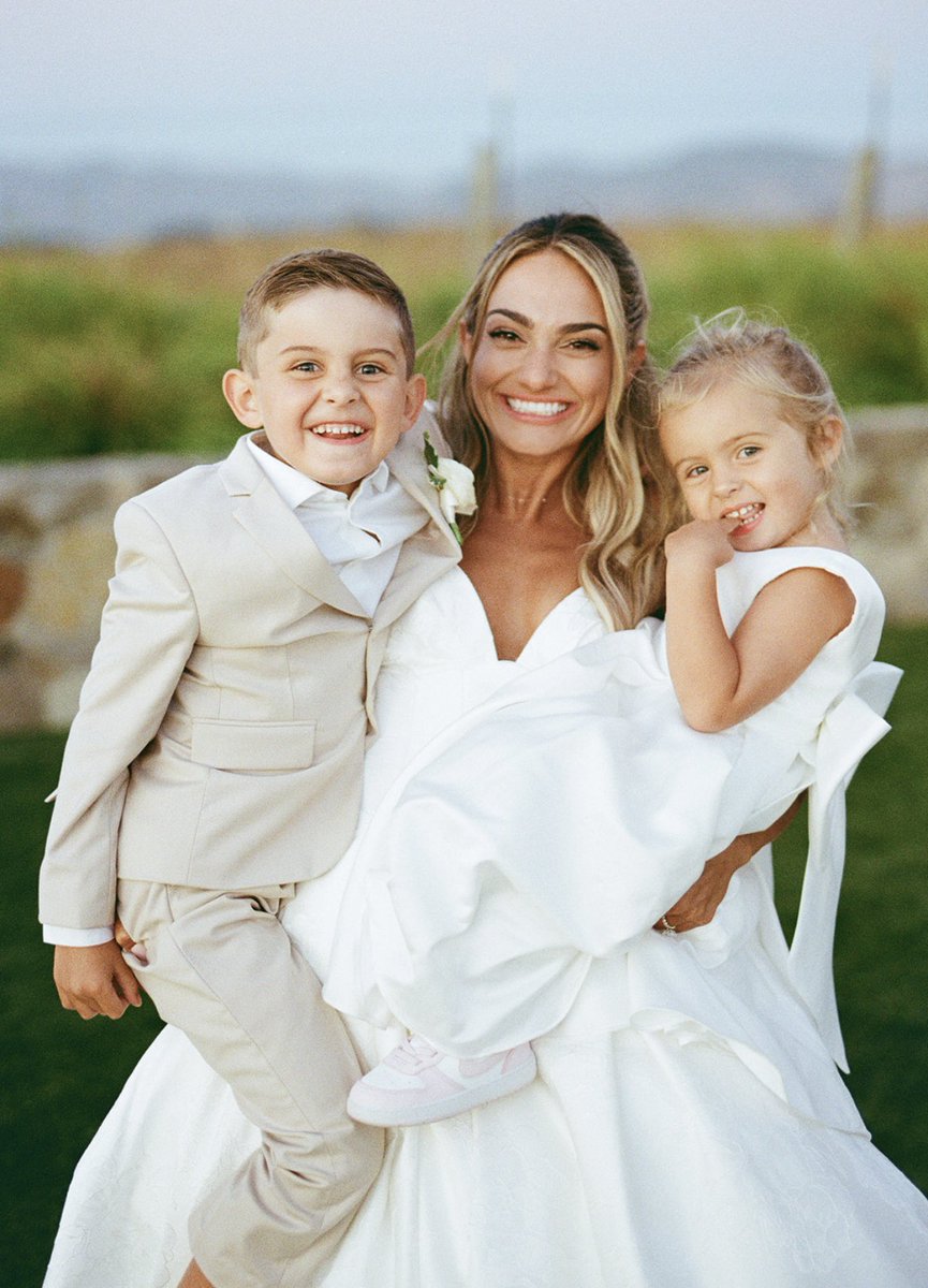 Chelsea Goydos tweet media