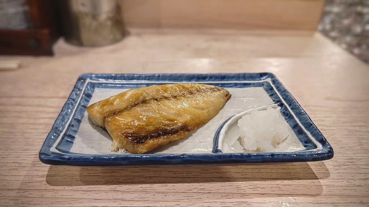 mrchilodren's tweet photo. 東京都 杉並区 高円寺南
『立呑み酒場 ももや』
◎ おつまみ
🧀 カリカリチーズ揚げ 300円
🐟 さば焼き 300円
Cash on Delivery
テーブル席もあり
#高円寺 #立ち飲み #立ち呑み #standingbar
#居酒屋 #飲み屋 #酒場 #izakaya #tavern #popularizakaya
#チーズ揚げ #鯖 #さば #サバ #塩焼き https://t.co/RWuOfDuRan