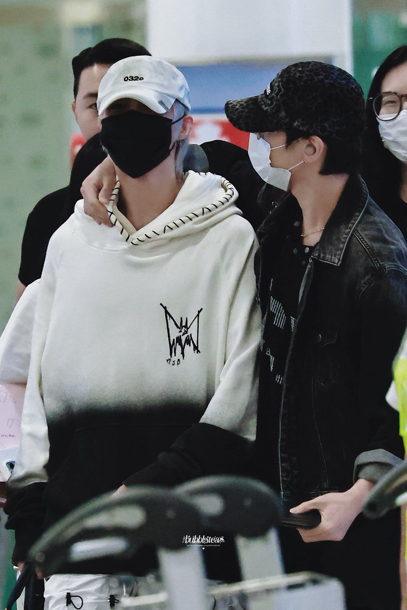 250813 SZX🛬

#YANGYANG #刘扬扬 #양양 #ヤンヤン 
#텐 #TEN #テン #李永钦  #TEN𓃠 #tenlee_1001 #เตนล์
#WayV #威神V #웨이션브이