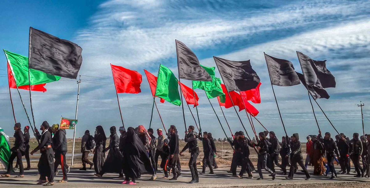 اربعین امسال حال و هوای دیگری دارد 
بوی شهادت میدهد، بوی دفاع از ستمدیدگان...
#حب_الحسین_یجمعنا 
#ملت_حسینی