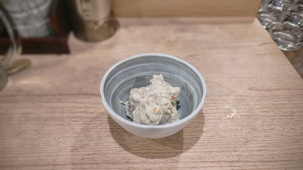 mrchilodren's tweet photo. 東京都 杉並区 高円寺南
『立呑み酒場 ももや』
◎ おつまみ
🥔 ポテトサラダ 200円
🐔 鶏なんこつ揚げ 300円
Cash on Delivery
#高円寺 #立ち飲み #立ち呑み #standingbar
#居酒屋 #飲み屋 #酒場 #izakaya #tavern #popularizakaya
#ポテトサラダ #ポテサラ
鶏軟骨 なんこつ ナンコツ https://t.co/OAIn3gUvvc