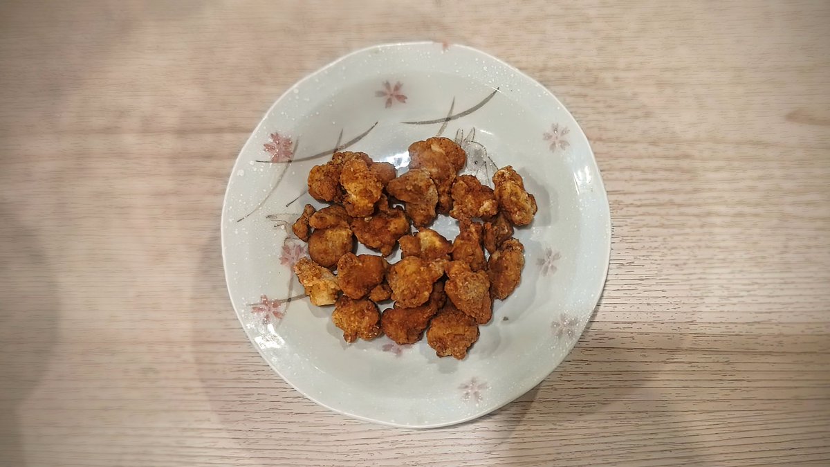 mrchilodren's tweet photo. 東京都 杉並区 高円寺南
『立呑み酒場 ももや』
◎ おつまみ
🥔 ポテトサラダ 200円
🐔 鶏なんこつ揚げ 300円
Cash on Delivery
#高円寺 #立ち飲み #立ち呑み #standingbar
#居酒屋 #飲み屋 #酒場 #izakaya #tavern #popularizakaya
#ポテトサラダ #ポテサラ
鶏軟骨 なんこつ ナンコツ https://t.co/OAIn3gUvvc