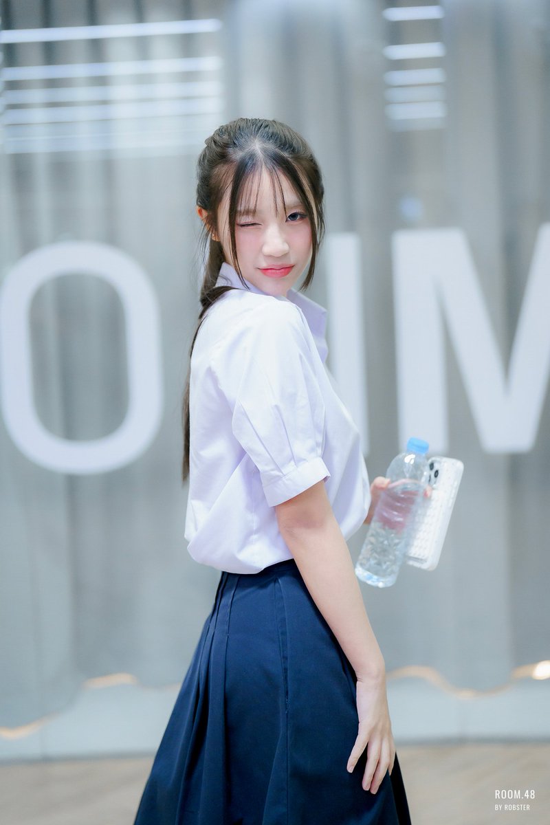 ช่วยมารักรักกัน ก็จะดี~💓💓
#NenieCGM48 #CGM48 #Room48