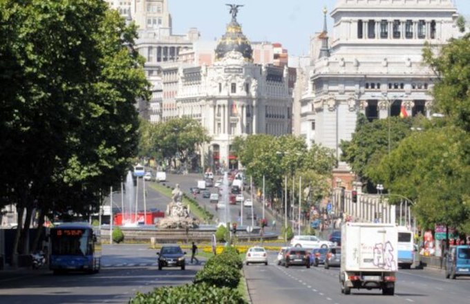 ¿Sabías que ahora puedes estar más informado sobre las denuncias de tráfico? Recibe un mensaje de texto del Ayuntamiento de @Madrid en el móvil...🚗📱
«Sistema de Alerta de Denuncias de Tráfico (SADT)» 👉 bit.ly/4hZZi0J
#Movilidad #Multas