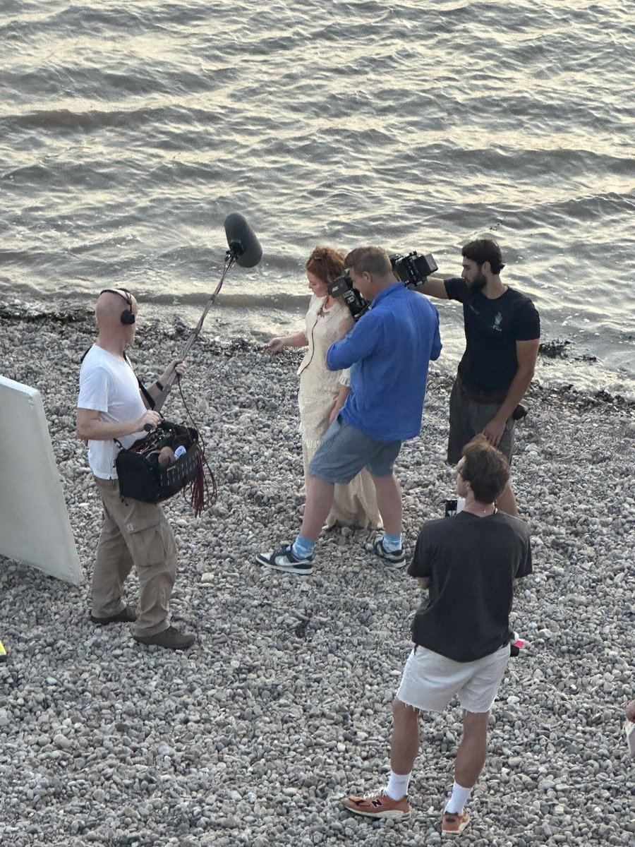 rogerturner6's tweet photo. @bristol_filming  went to take pics of the sunset at Clevedon pier last night and the were filming on the beach for the new Forsyth saga ! 📷 https://t.co/BEBy07bu0z