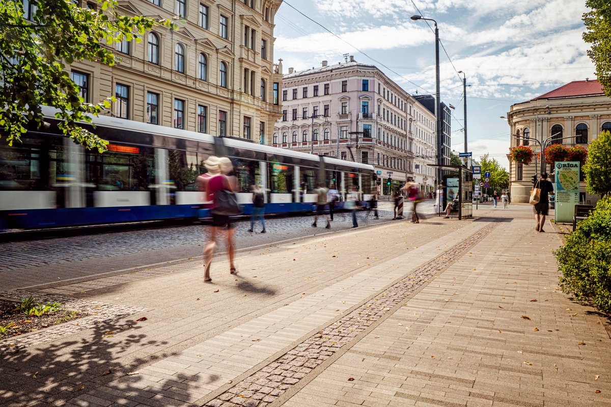 Rīgas satiksme (@rigassatiksme_) on Twitter photo Rīgas 824. jubilejā sabiedriskais transports būs bez maksas! 💙🤍
Rīga ar plašu pasākumu programmu svin savu 824. jubileju. Tas nozīmē, ka nedēļas nogalē, 16. un 17. augustā, gan rīdzinieki, gan pilsētas viesi sabiedrisko transportu varēs izmantot bez maksas, lai ērti nokļūtu uz Rīgas 824. jubilejā sabiedriskais transports būs bez maksas! 💙🤍
Rīga ar plašu pasākumu programmu svin savu 824. jubileju. Tas nozīmē, ka nedēļas nogalē, 16. un 17. augustā, gan rīdzinieki, gan pilsētas viesi sabiedrisko transportu varēs izmantot bez maksas, lai ērti nokļūtu uz