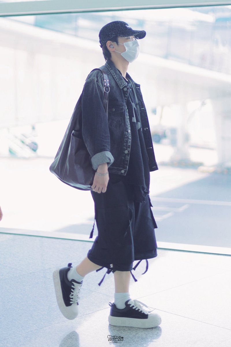 -𝐓𝐄𝐍•李永钦 250813 szx🛬-

#TEN #텐 #เตนล์ #李永钦 #TEN𓃠 #tenlee_1001