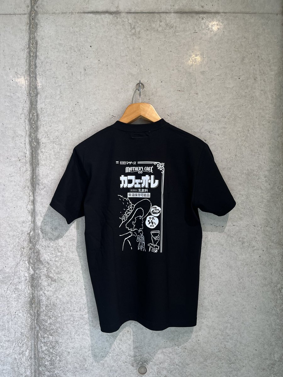 Kyon_SANLDK's tweet photo. 久し振りに、コラボTシャツを作らせていただきました！
　
今回のテーマは、 “Local souvenir”
所謂、熊本のお土産として、アイテムデザインをイラストレーターであるkae氏が描くイラストをベースにデザインしました。
 
今回は、欲張りな3種類。
全て¥4,980(税込)のがんばりプライスです！ https://t.co/JRWMzn094w