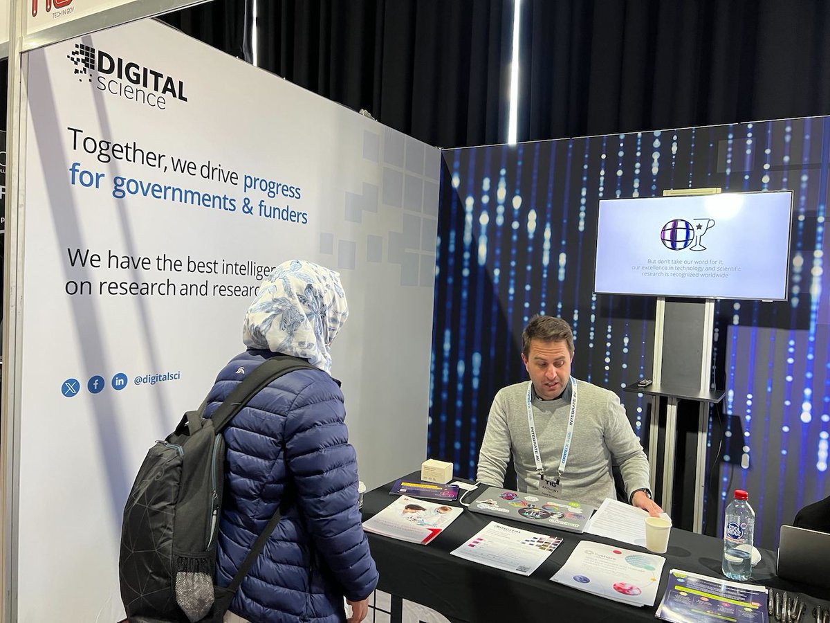 digitalsci's tweet image. 🌟 Anthony Dona&apos;s talk on the power of @DSDimensions has been well received at @Techingov_AU in Canberra, Australia.

Thanks to everyone who saw him speak &amp;amp; visited our booth! #TechInGov

🔗 See more about our attendance at events near you: ow.ly/BZY650WF2Sr